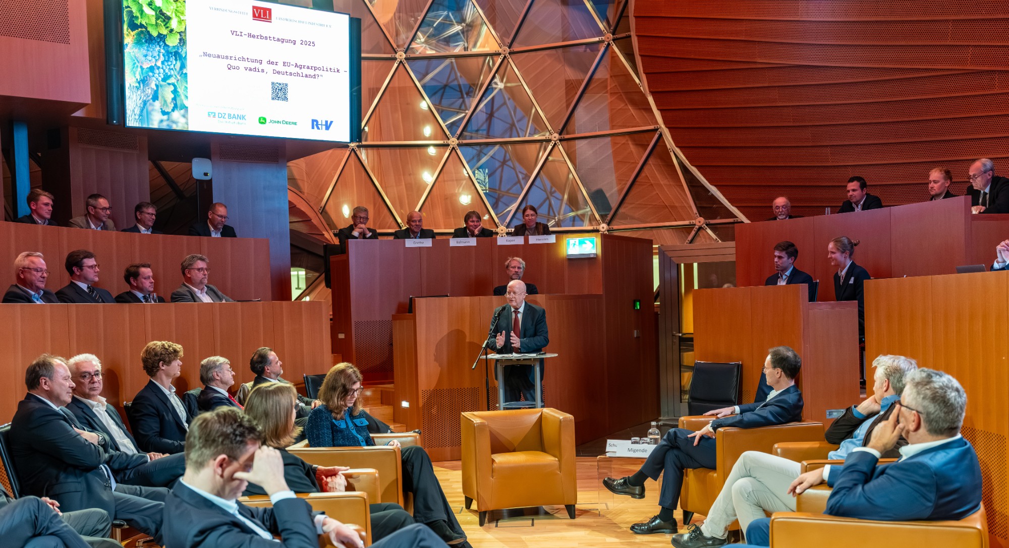 Podiumsdiskussion